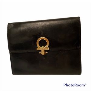 SALVATORE FERRAGAMO BAG BLACK LEATHER CLUTCH GOLD HARDWARE CLASP FLAP CLOSE